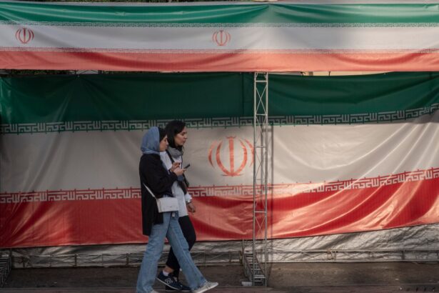 Apple alerted Iranians to iPhone spyware attacks, say researchers