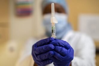 As the CDC weighs flu shots without thimerosal, here’s what to know : Shots