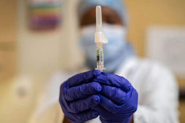 As the CDC weighs flu shots without thimerosal, here’s what to know : Shots