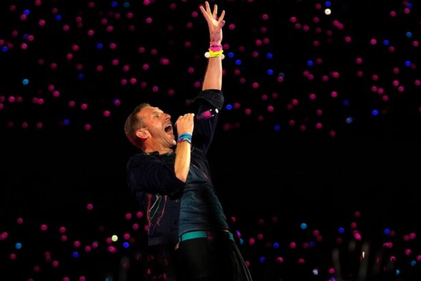 Astronomer HR Chief Resigns After Getting Caught On Coldplay Concert Kiss Cam