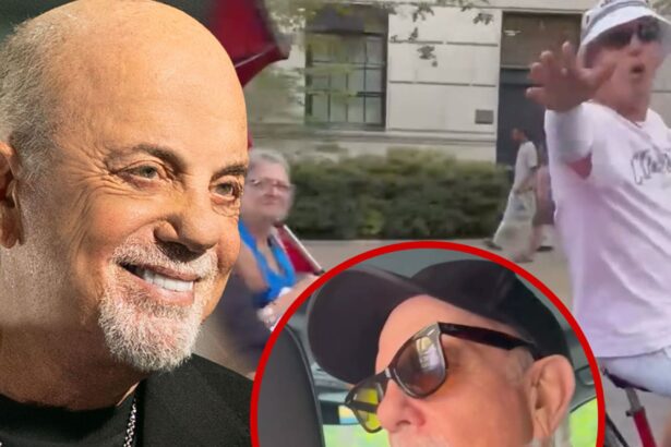 Billy Joel Surprises Pedicab Playing His Music