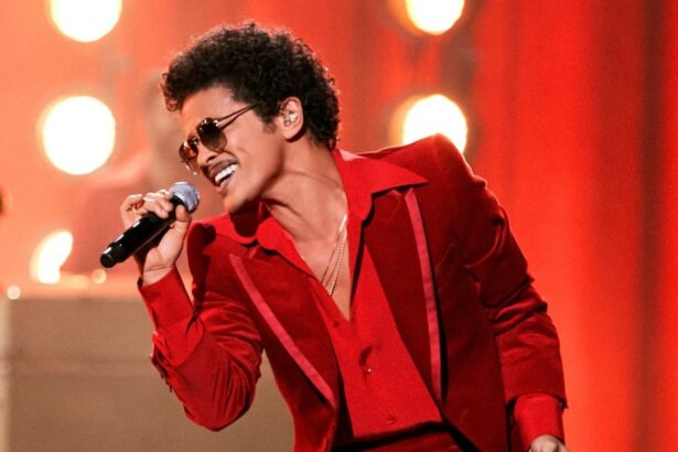 Bruno Mars Jokes About Gambling Debts After Blackpink Show