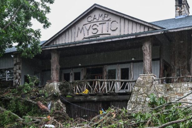 CNN Anchor Reminisces About Attending Flooded Texas Camp In Heartbreaking Report