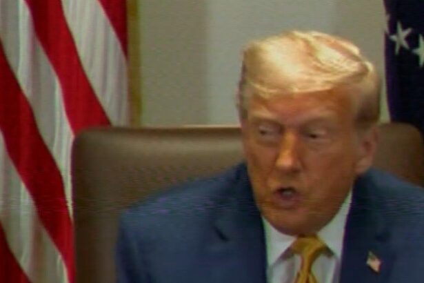 Cabinet Meeting Disaster As Trump Thinks He Did A “Great Job” After Texas Flood Deaths