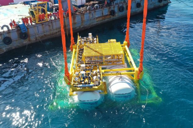 China Powers AI Boom with Undersea Data Centers