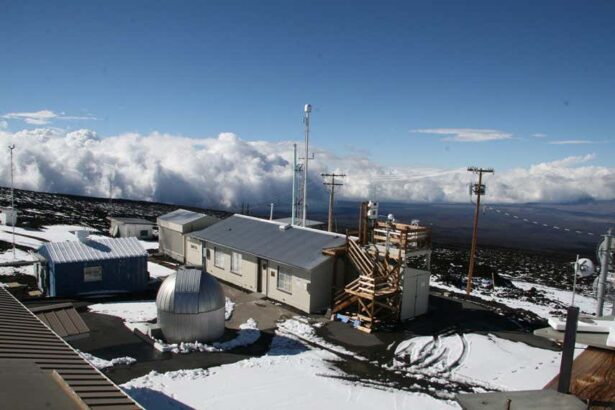 Climate scientists urge others to take up CO2 tracking as US cuts loom