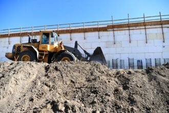 Colorado state crews to start work on repairing Denver-area aging bridges