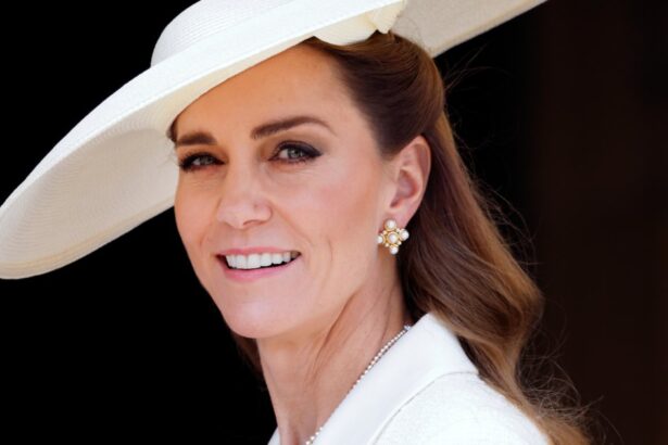 Copy Kate Middleton’s Favorite Clutch Look for  on Amazon