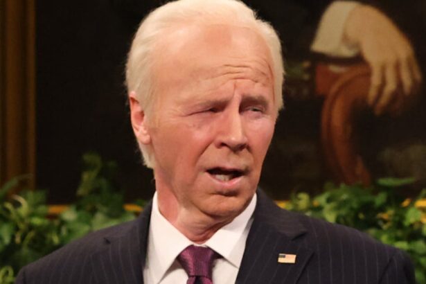 Dana Carvey Reveals How He Wrestled With Biden’s ‘Obvious’ Mental Decline In ‘SNL’ Skits