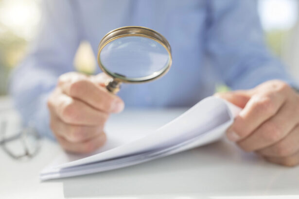 Discrepancy Does Not Imply Discrimination