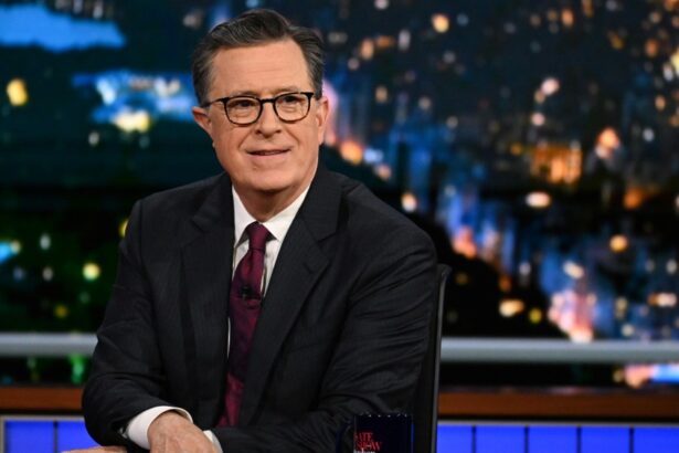 Elizabeth Warren Questions Stephen Colbert’s ‘Late Show’ Cancellation