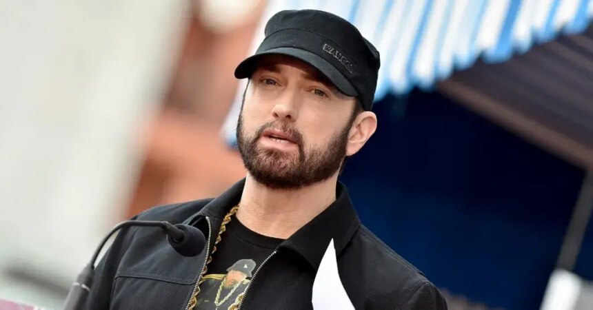 Eminem ‘Covers Walls In Tinfoil to Stop Spies’