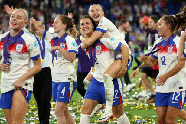England Women defend title with another comeback, downing Spain in final after penalty shootout