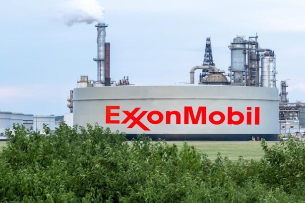 ExxonMobil expects .5bn hit to Q2 earnings from lower oil and gas prices