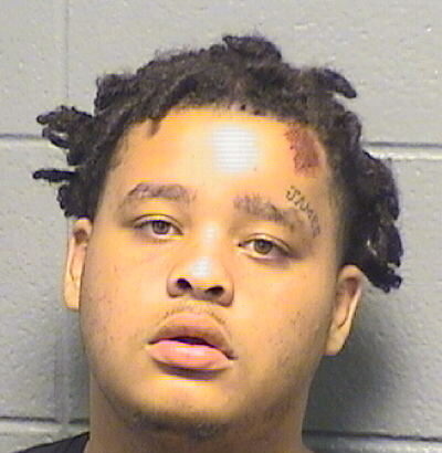 Family tracked down and beat man who robbed 14-year-old boy: prosecutors