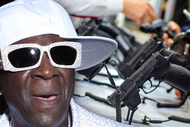 Flavor Flav Says U.S. Needs To Ban Guns, ‘I Fear For My Kids’