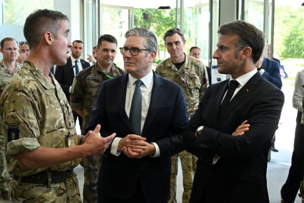 France, Britain unveil nuclear weapons pact