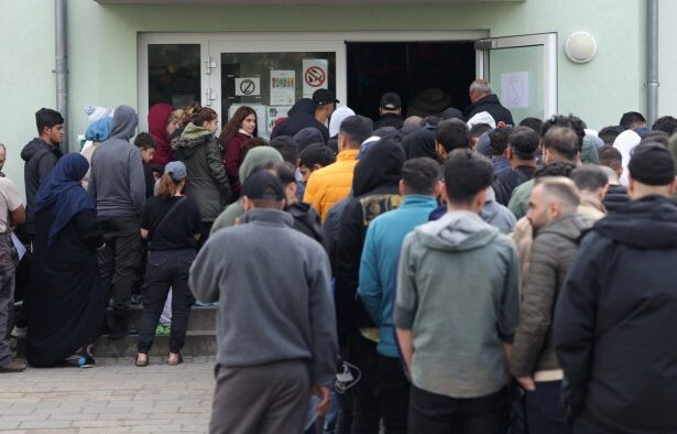 Germany seeks deal with Taliban to deport Afghan migrants