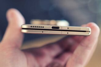 Honor Magic V5 vs Galaxy Z Fold 7: The Thickness Debate