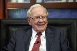 How To Pick the Next Apple Stock, According to Warren Buffett