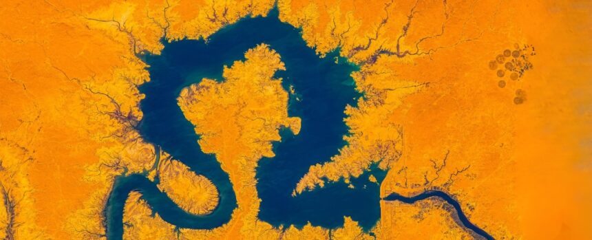 Humanity Has Dammed So Much Water It’s Shifted Earth’s Magnetic Poles : ScienceAlert