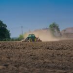 Inhaled farm dust alters gut bacteria and weakens intestinal barrier in mice