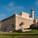 Israel Says It Will Hand Over Hebron Mosque to Settlers 