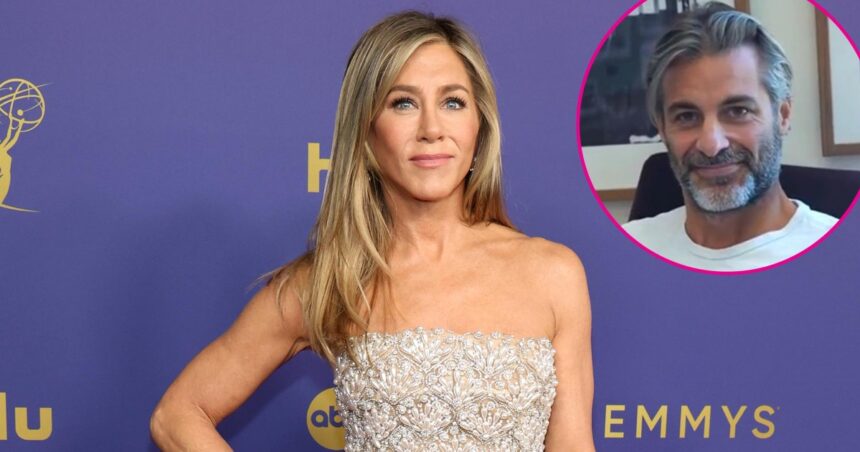 Jennifer Aniston Packs on the PDA With Jim Curtis on Mallorca Vacation
