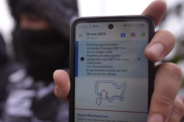 Judge strikes down Trump’s asylum ban : NPR