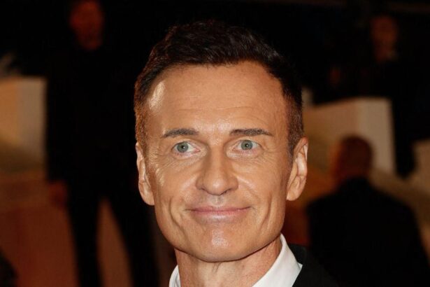 Julian McMahon’s Grief-Torn Family Open Up About His Death From Cancer