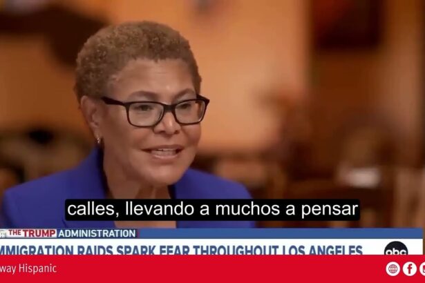 Karen Bass: federal officers don’t have a right to have a mask