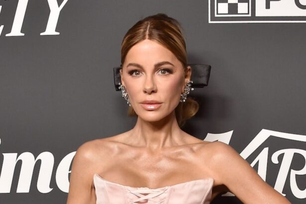 Kate Beckinsale Talks Weight Loss and ‘Deeply Painful’ Time