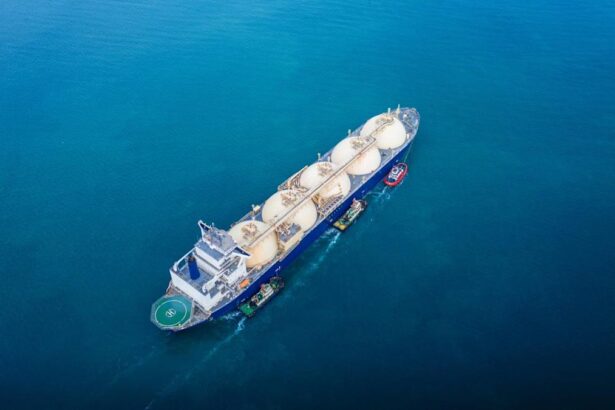 Kinetics awards seventh FSRU project to Seatrium