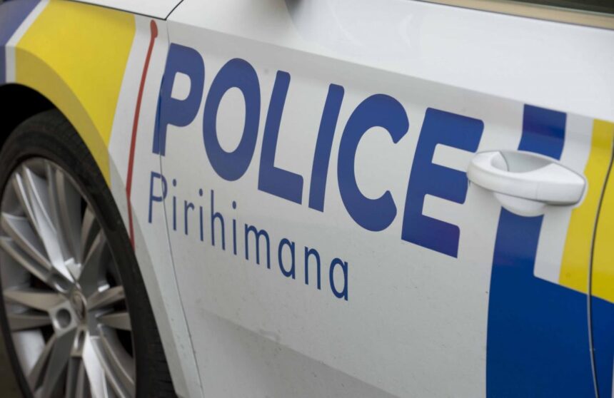Machete threat by teens alleged during failed robbery