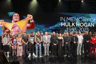 Major WWE star seemingly refuses to stand at the front for Hulk Hogan 10-bell salute on RAW in fan footage