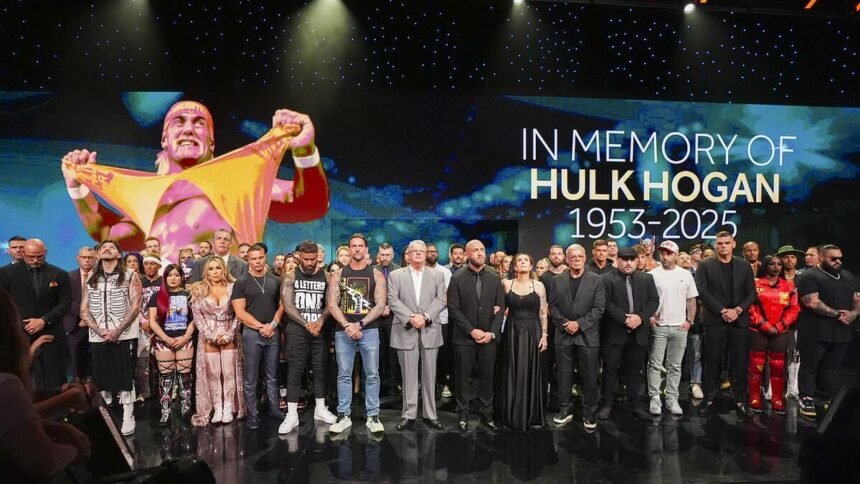 Major WWE star seemingly refuses to stand at the front for Hulk Hogan 10-bell salute on RAW in fan footage