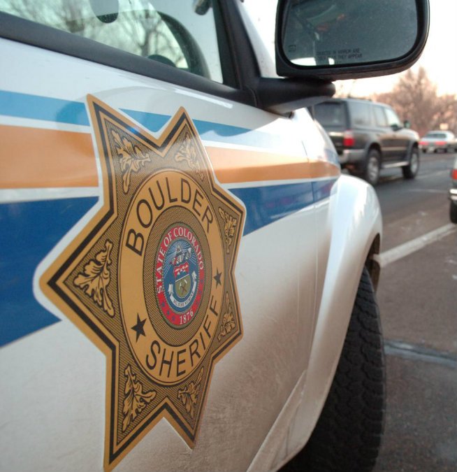 Man at-large after deputies say he robbed Lyons Circle K with a gun