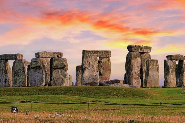 Markings on Strange Stonehenge Boulder May Not Be Natural After All : ScienceAlert