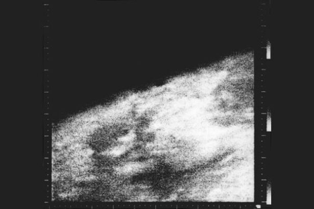 Mars Seen Up Close in Stunning World First 60 Years Ago Today : ScienceAlert