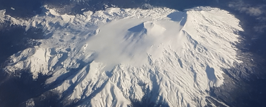 Melting Glaciers Could Reawaken Hundreds of Earth’s Volcanoes : ScienceAlert