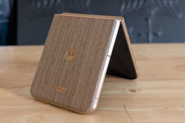 Motorola Might Launch a Razr x Swarovski Flip Phone Soon