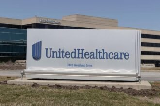 New Reports Call UnitedHealth’s Earnings Momentum Into Question. How Should You Play UNH Stock Here?