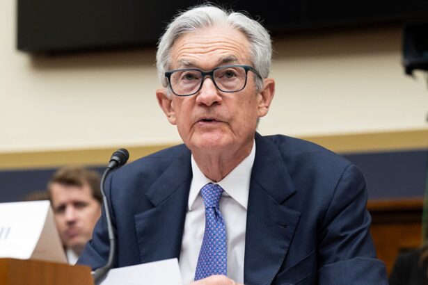 Powell confirms that the Fed would have cut by now were it not for tariffs