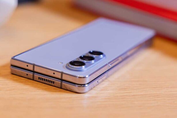 Samsung Galaxy Phone Online Exclusive Colours Causing Repair Issues