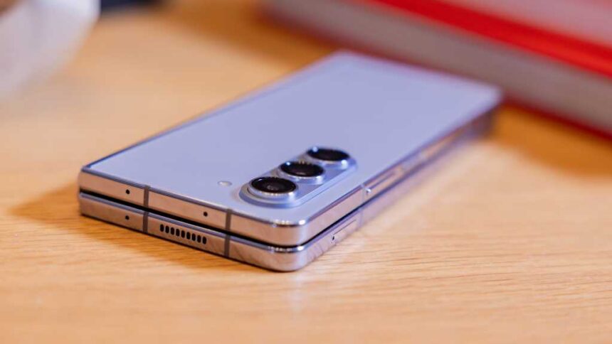 Samsung Galaxy Phone Online Exclusive Colours Causing Repair Issues
