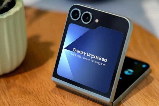 Samsung Galaxy Unpacked Live Blog: Real-time updates as new Fold, Flip & Watch launch