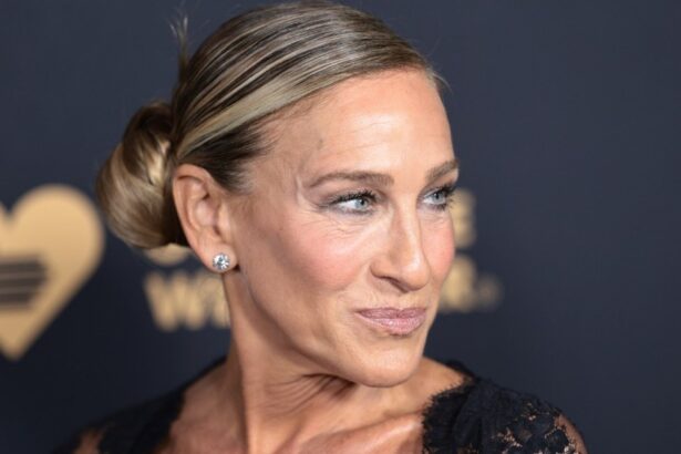 Sarah Jessica Parker on Why She Doesn’t Post About Politics