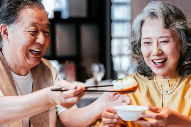 Study Reveals Key Way to Slow Chronic Illness in Old Age : ScienceAlert