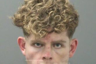 Suspected Arkansas Double Murderer Busted While Getting Haircut, on Video