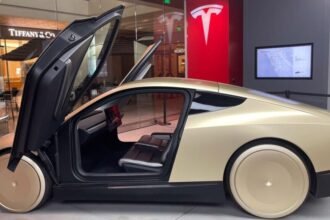 Tesla Is Still Selling Glossy Future